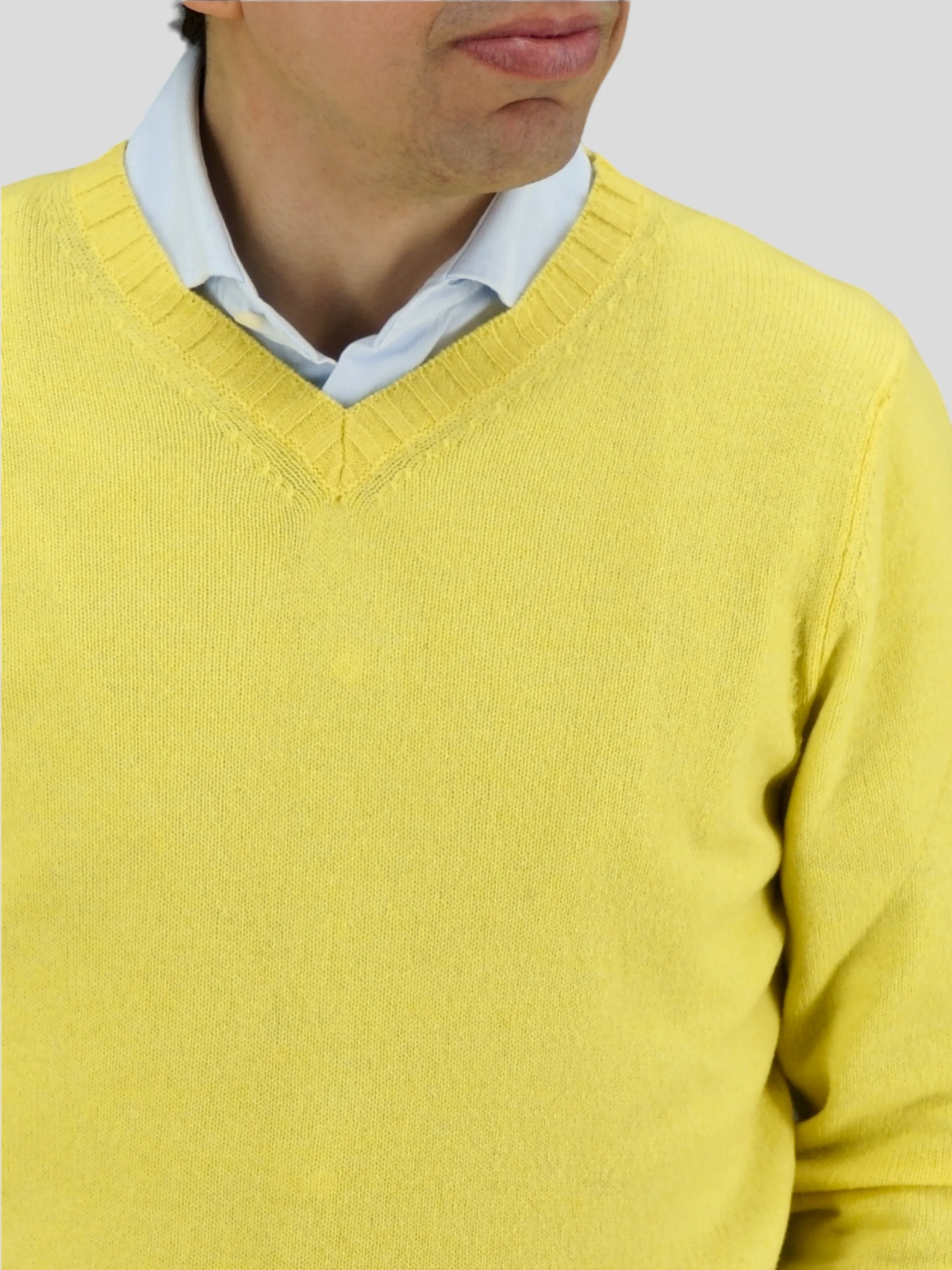 Scollo V Nuvola Limone 100% Cashmere